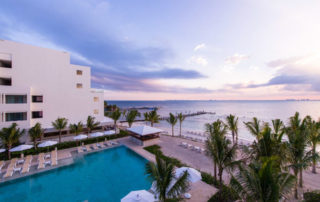 Izla Beach Front Hotel with Lost Oasis Isla Mujeres