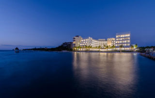 Izla Beach Front Hotel with Lost Oasis Isla Mujeres